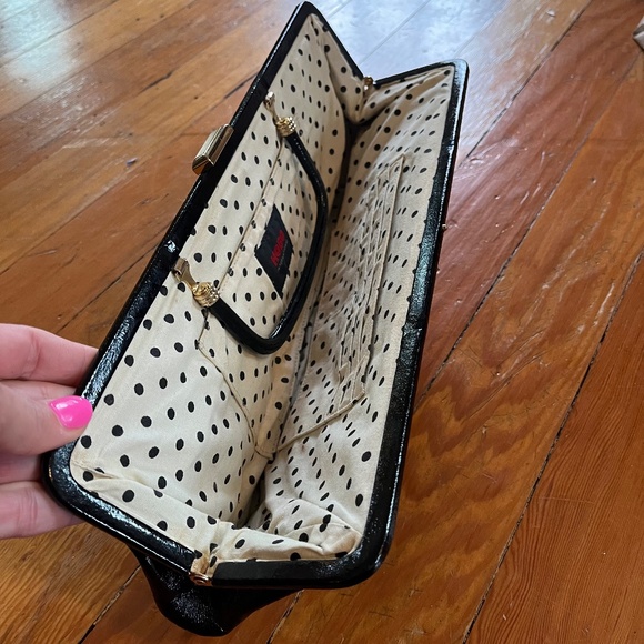 HOBO Unique Large Rectangle Textured Shiny Clutch - Picture 7 of 11